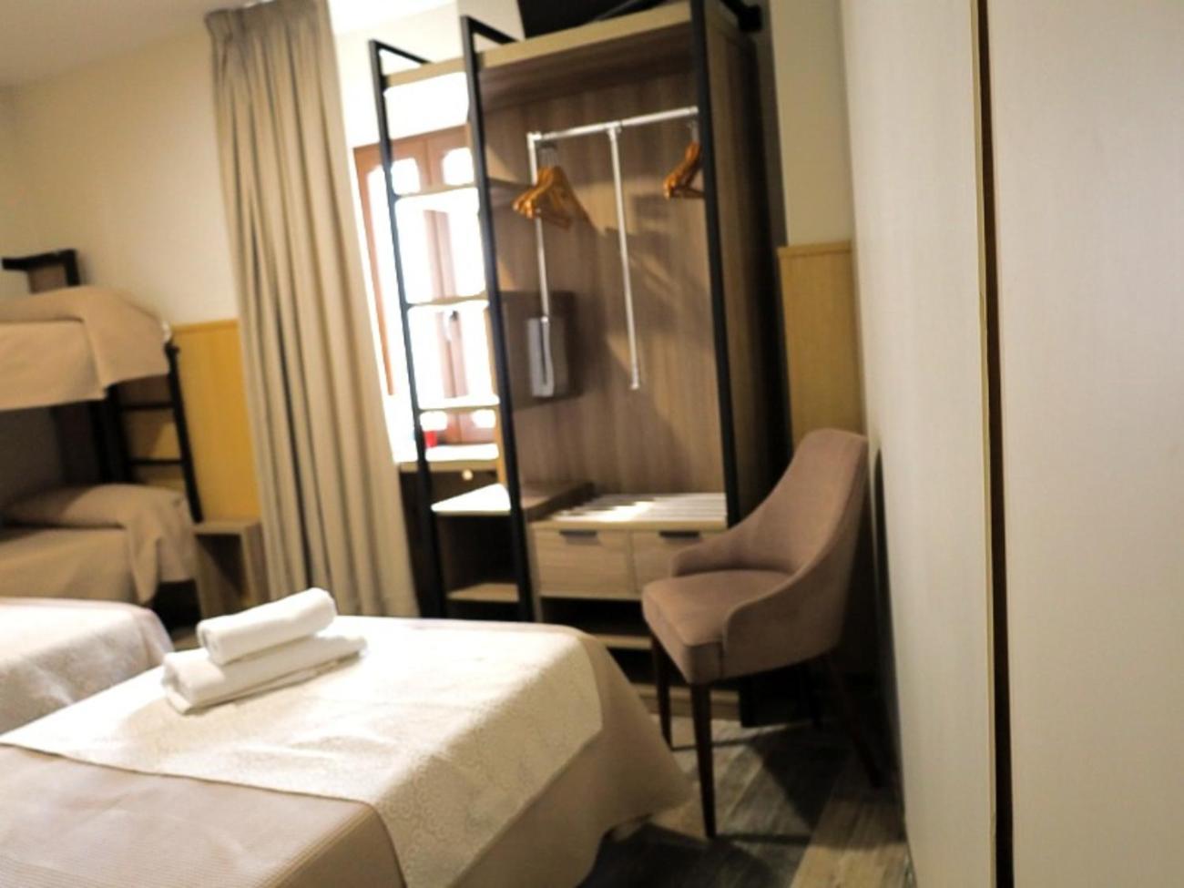 Hospedium Dlj Hostal Tematico Desde La Juderia Arjona Bagian luar foto