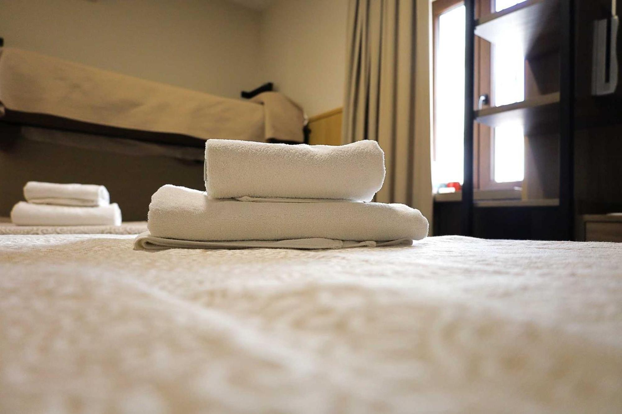 Hospedium Dlj Hostal Tematico Desde La Juderia Arjona Bagian luar foto