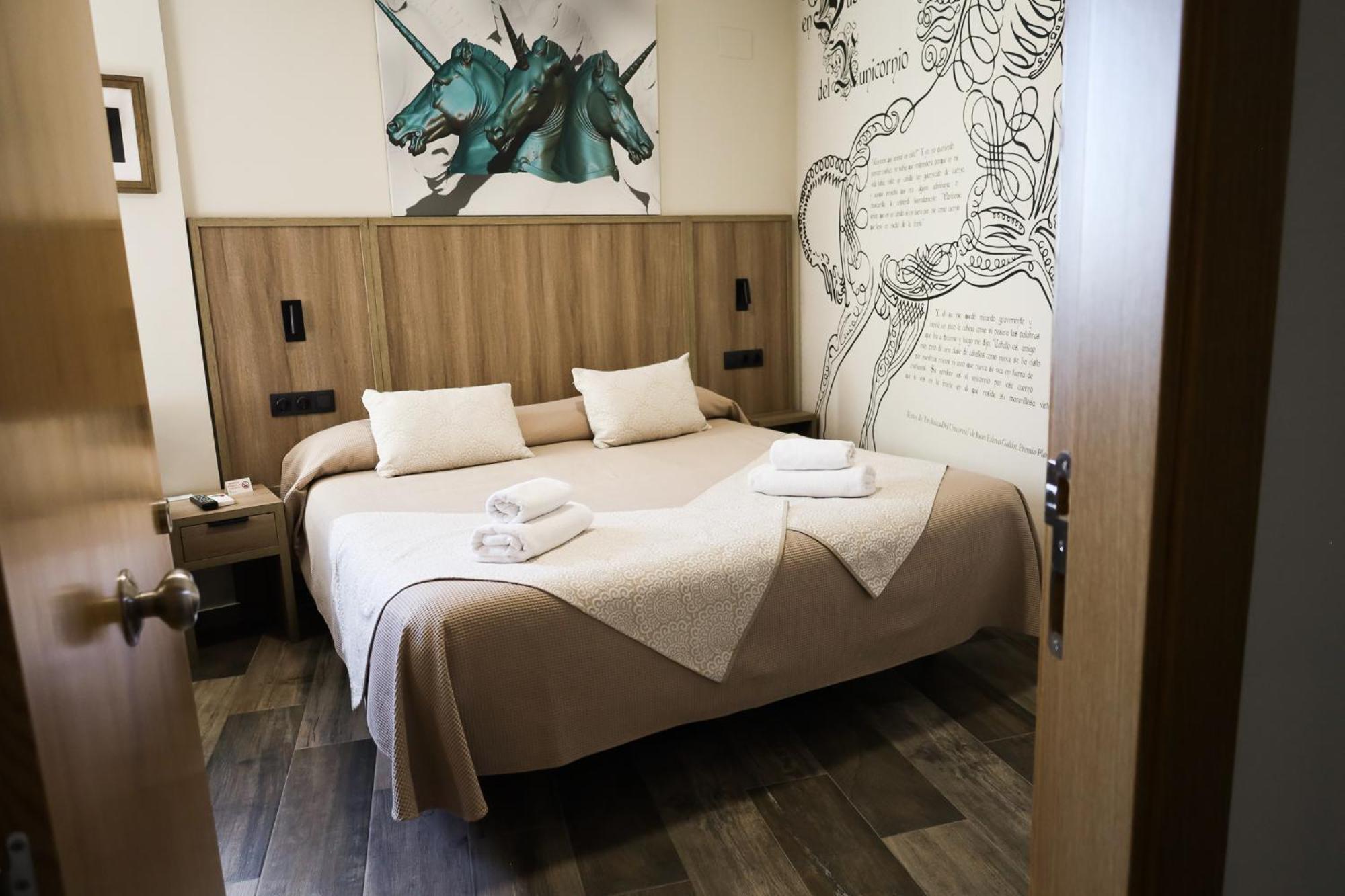 Hospedium Dlj Hostal Tematico Desde La Juderia Arjona Bagian luar foto